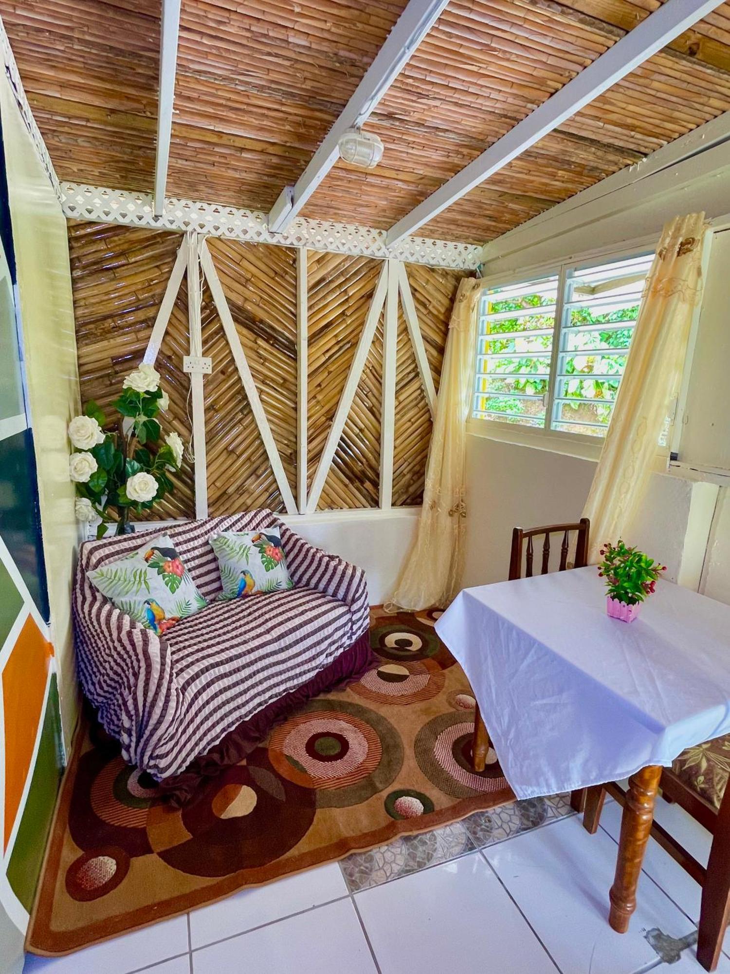 Le Petit Paradis Roseau Exterior foto